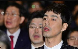 吃瓜群众男神小说,吃瓜群众与小说男神的甜蜜邂逅