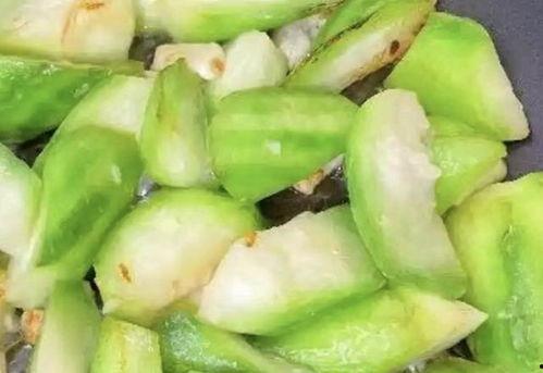 瓜怎么吃才能败火,瓜果败火新吃法