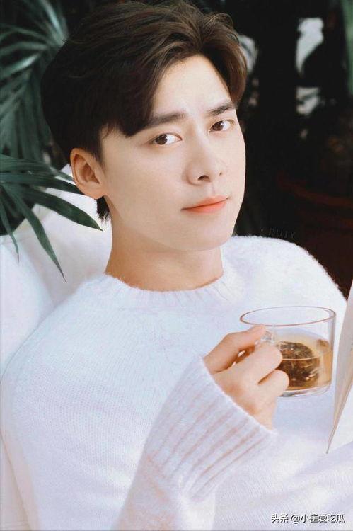 崔崔吃瓜,揭秘娱乐圈那些不为人知的幕后故事